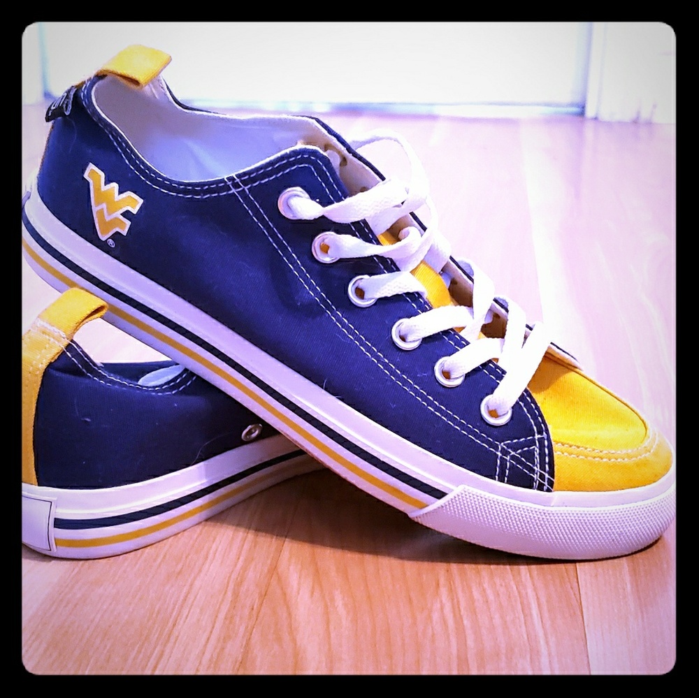 💕SOLD💕 Women West Virginia Shoes 8